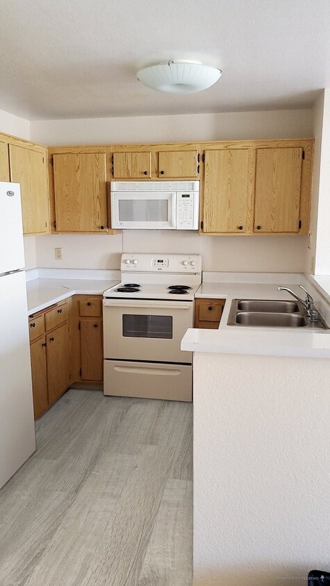 Primary Photo - 3520 Lebon Dr