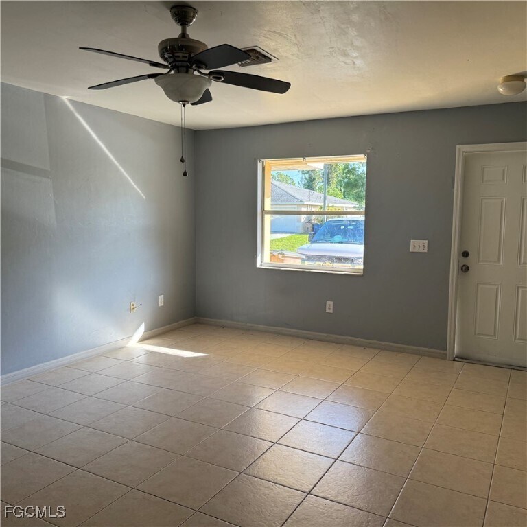 Foto principal - 5107 30th St SW