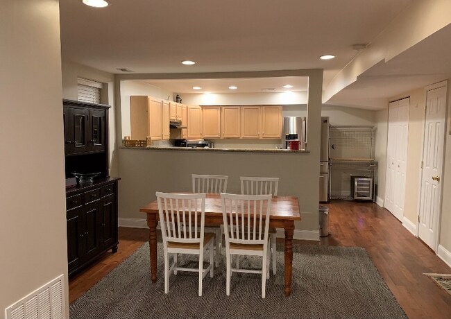 Foto del edificio - 216 9th St SE