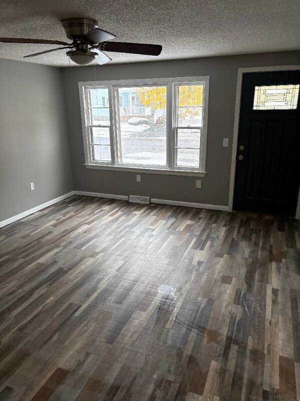 Foto principal - 190 Aurora Ave