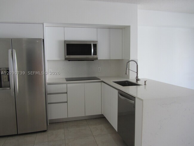 Foto del edificio - 5077 NW 7th St