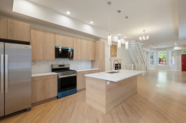 Building Photo - 6505 S Woodlawn Ave