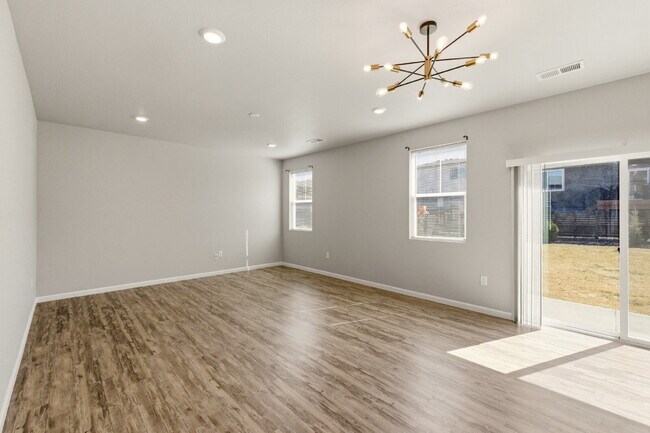 Foto del edificio - 27164 E Archer Ave