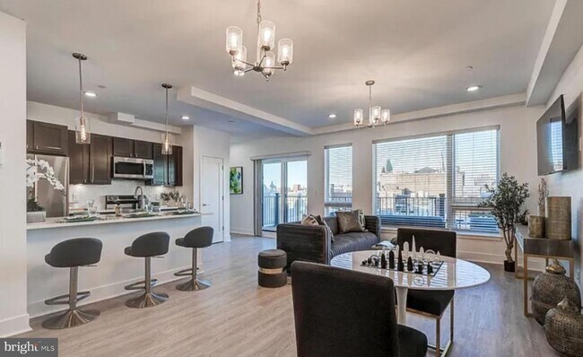 Foto del edificio - 601 S Broadway