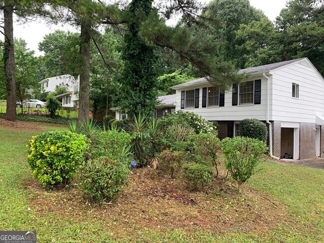 Foto del edificio - 6953 Lodgepole Dr