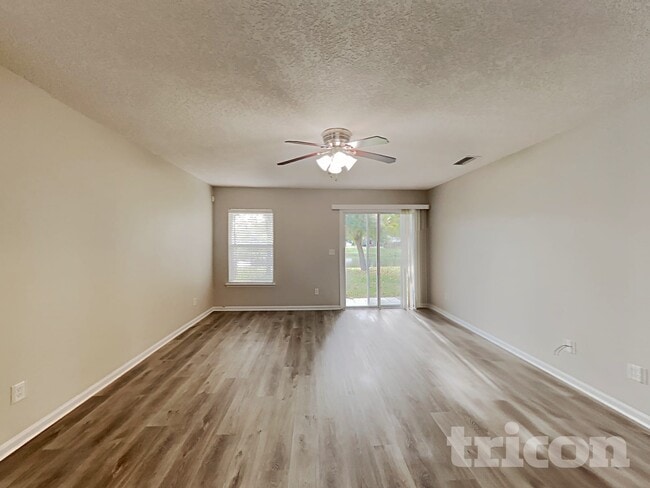 Foto del edificio - 137 Brays Island Ln