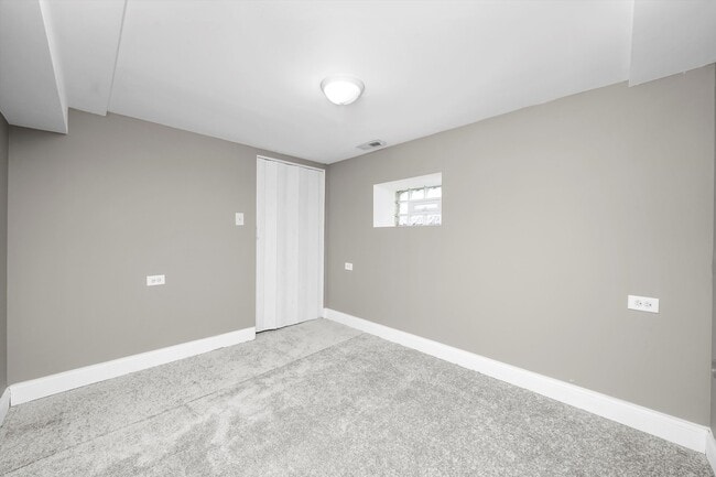 Building Photo - 1251 N PARKSIDE Ave