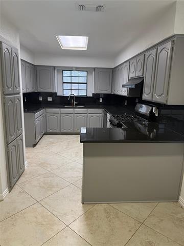 Building Photo - 1009 Village Wood Ct