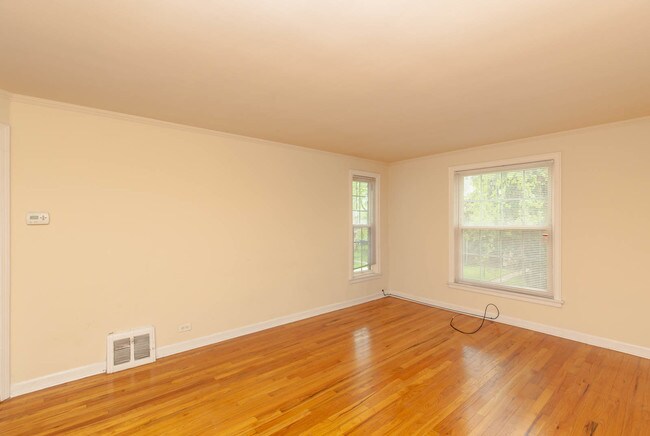 Building Photo - 4258 W Nelson St