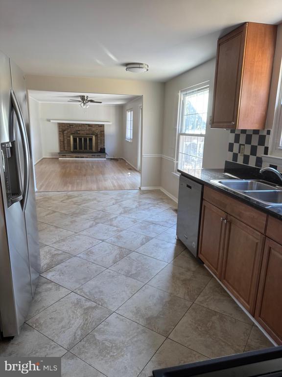 Foto del edificio - 7532 Buena Vista Terrace