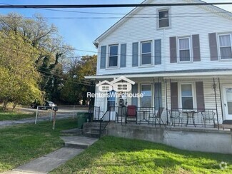 Building Photo - 1501 Cox St