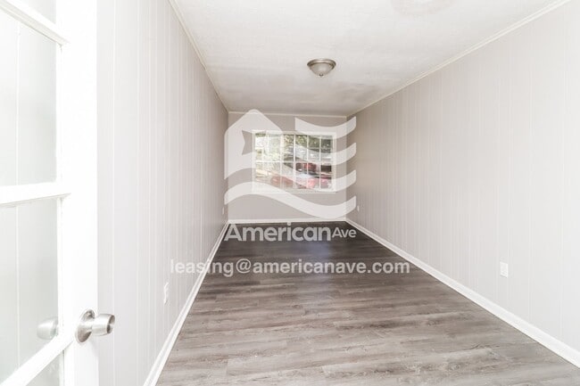 Foto del edificio - 5341 Brookhollow Dr