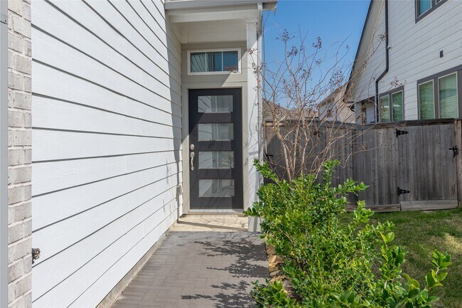 Foto del edificio - 12946 Rio Mariano Ln