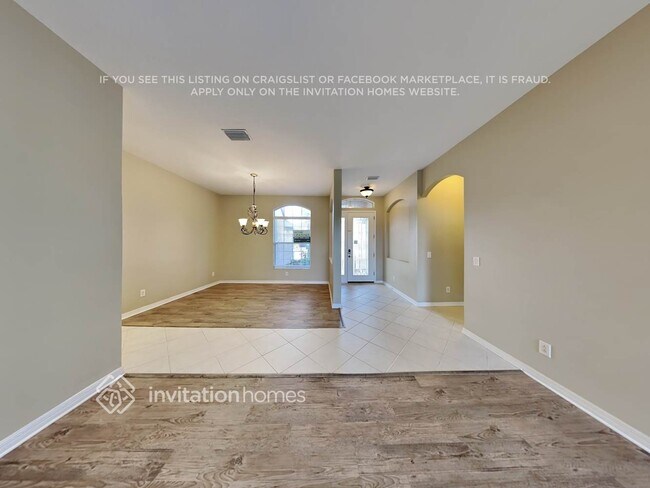 Foto del edificio - 4710 Shoal Creek Ct