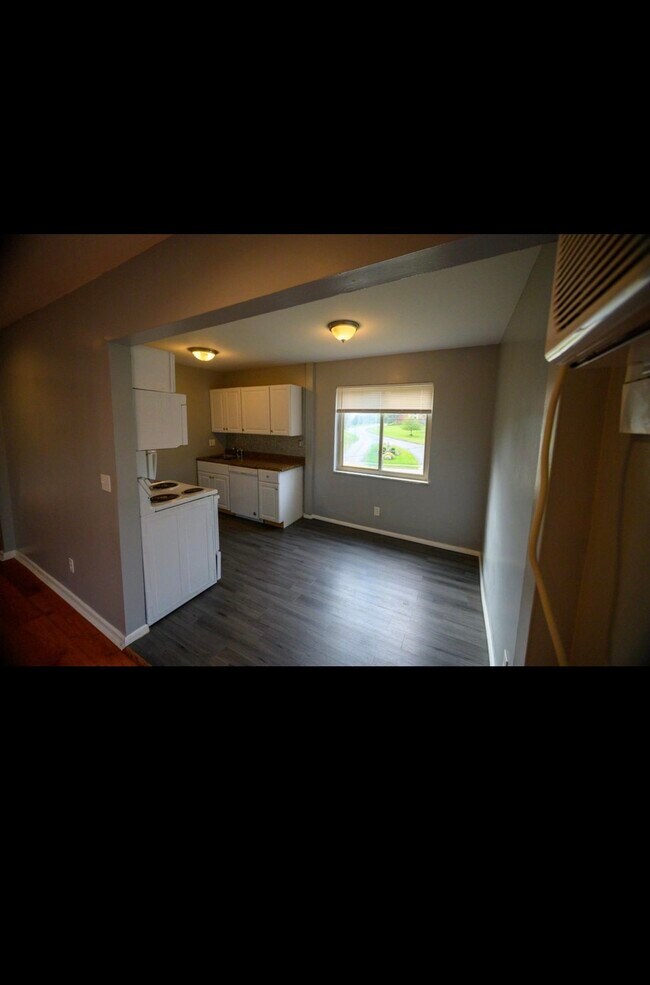 Foto del edificio - 6366 Corbly Rd