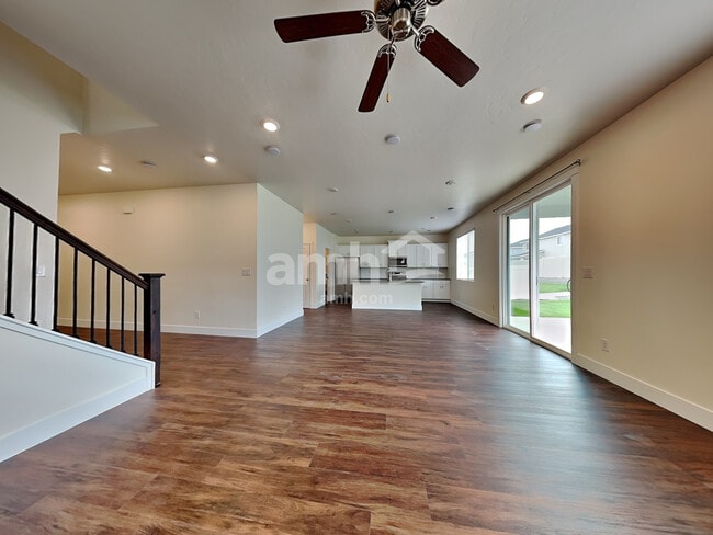 Foto del edificio - 1317 E Old Mesquite St