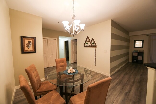 Building Photo - 2 Bed 1 Bath Unit in Red Deer, AB