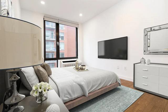 Foto del edificio - 1 bedroom in LONG ISLAND CITY NY 11101