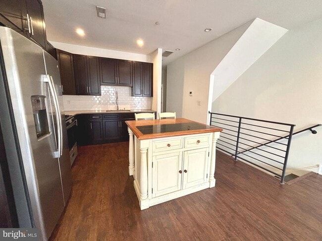 Foto del edificio - 1219 N 5th St