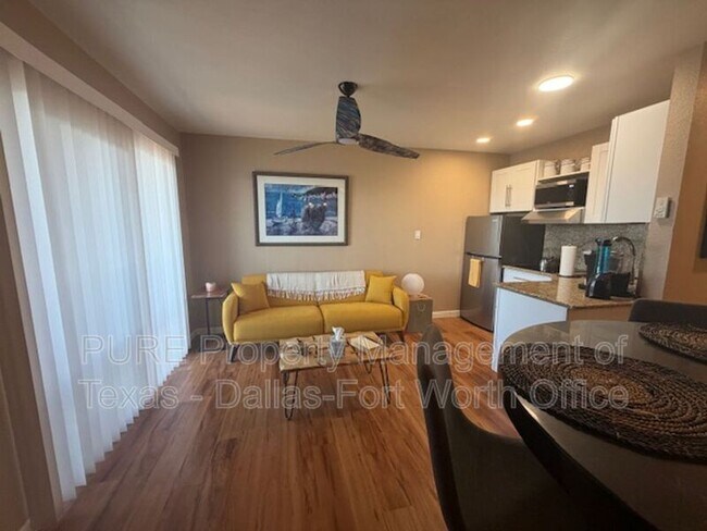 Foto del edificio - 6321 Kelly Dr