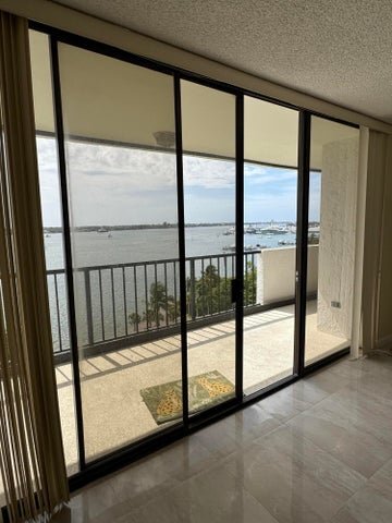 Foto del edificio - 5200 N Flagler Dr