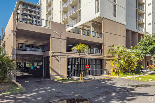 Building Photo - Parkland Gardens Condominiums