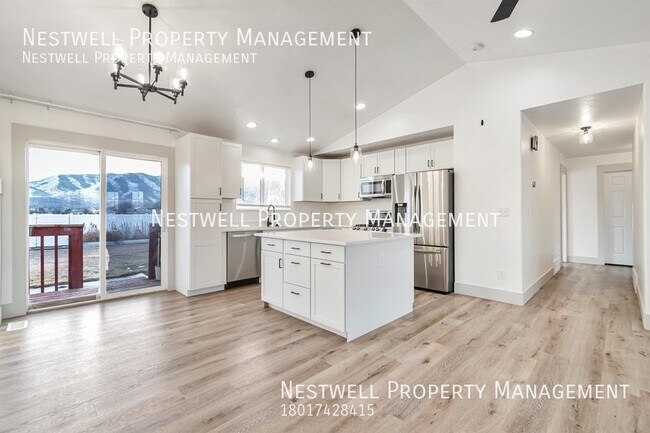 Foto del edificio - Great 4-bed Home in Eagle Mountain