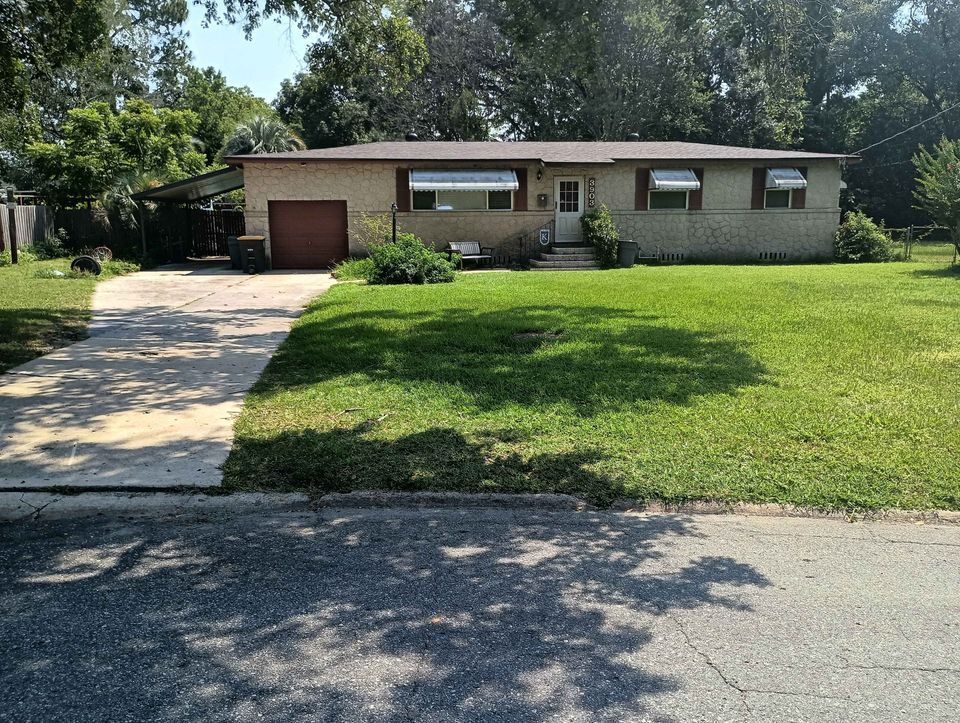 Primary Photo - 3903 Cobalt Ave E