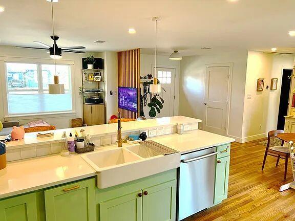 Foto del edificio - 207 W 55th St