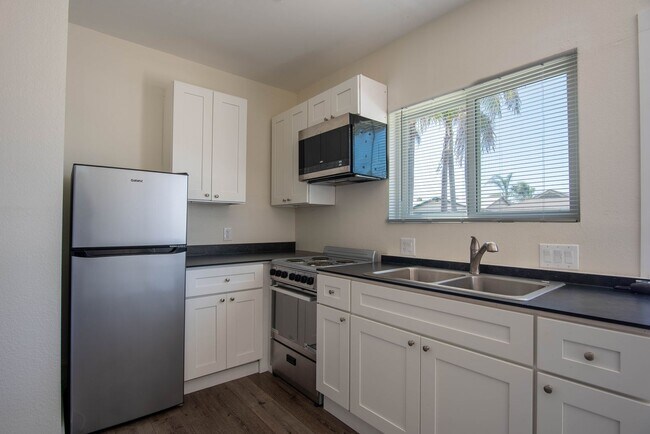 Foto del edificio - Studio ADU Available For Rent In Mira Mesa!