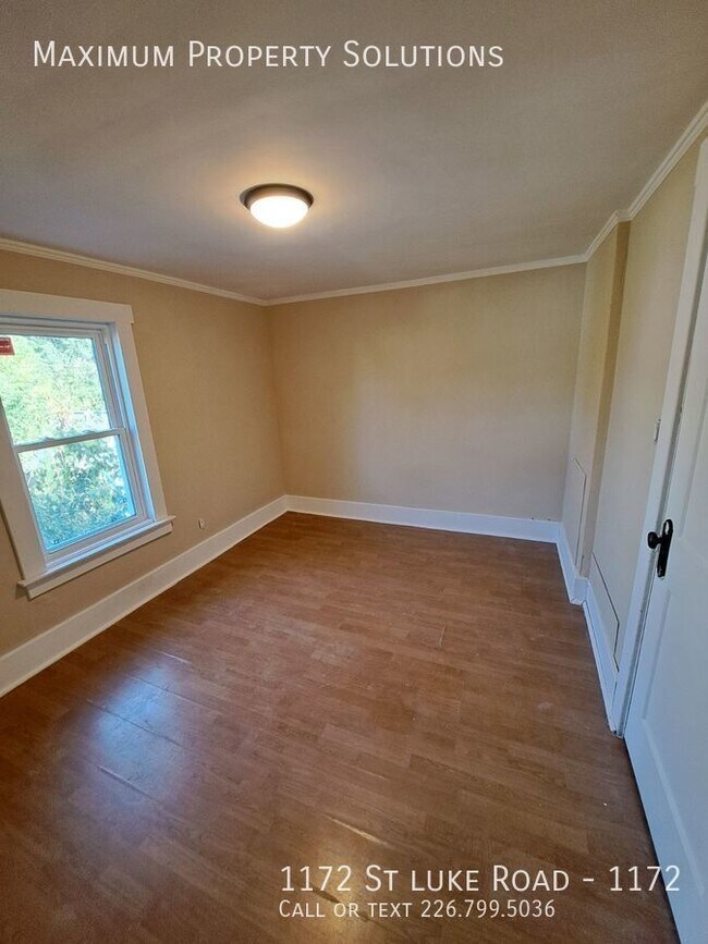 Photo du bâtiment - Spacious - 2 bed 1 bath unit for rent