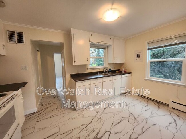 Photo - 7727 Jewel Lake Rd House