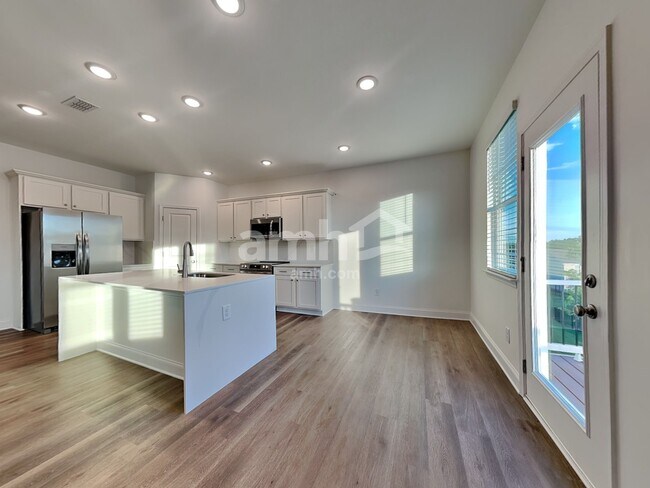 Foto del edificio - 1614 Soapstone Rd
