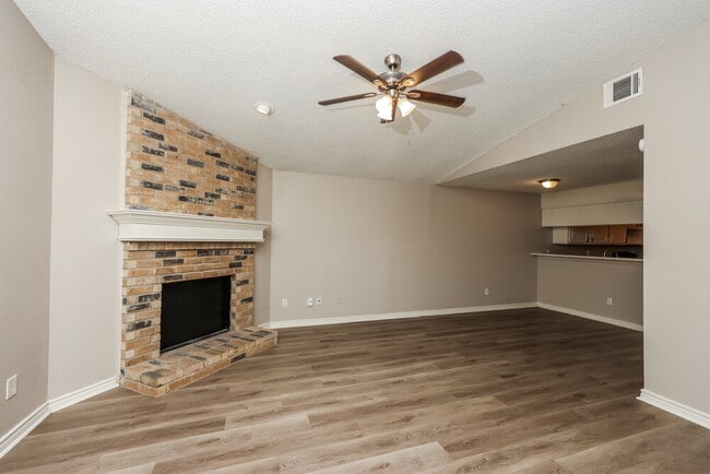 Building Photo - 115 Wilderness Trail