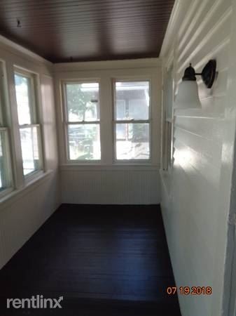Foto del edificio - 3 br, 1 bath House - 44 Judson St