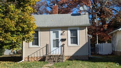 Building Photo - 1523 26th St