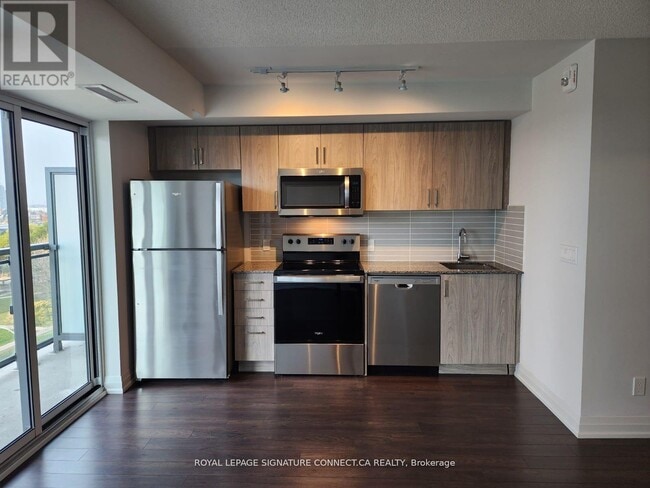 Building Photo - 20 Meadowglen Pl