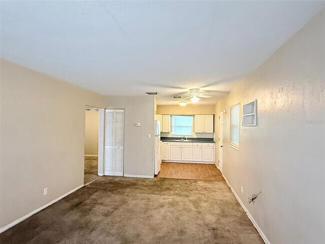 Foto del edificio - 1650 30th Ave N