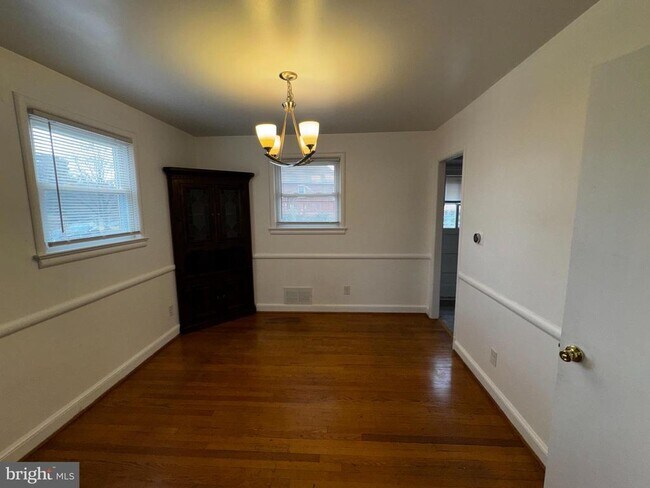 Foto del edificio - 10502 Glenhaven Dr