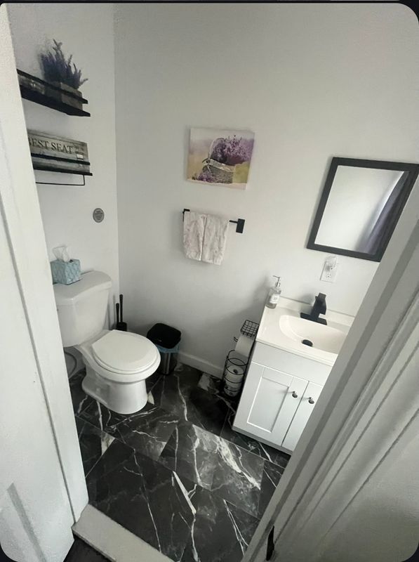 Building Photo - 821 S Vogdes St