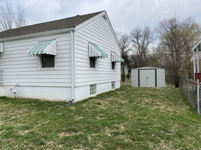 Building Photo - 517 Spanish Ct