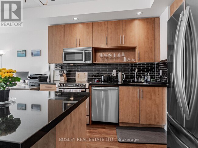 Photo du bâtiment - 120 Homewood Ave