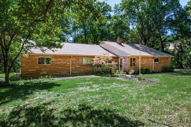 Building Photo - 5293 Ashford Rd