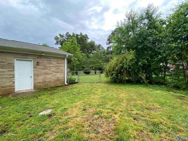 Building Photo - 2408 Springhill Rd NW