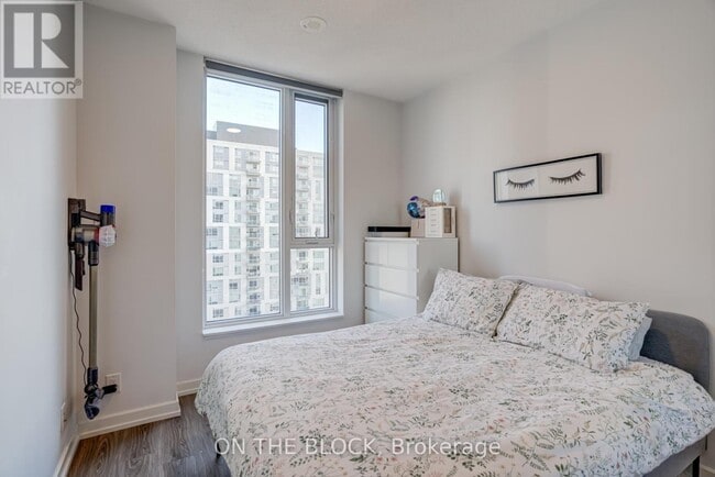 Photo du bâtiment - 20 Tubman Ave