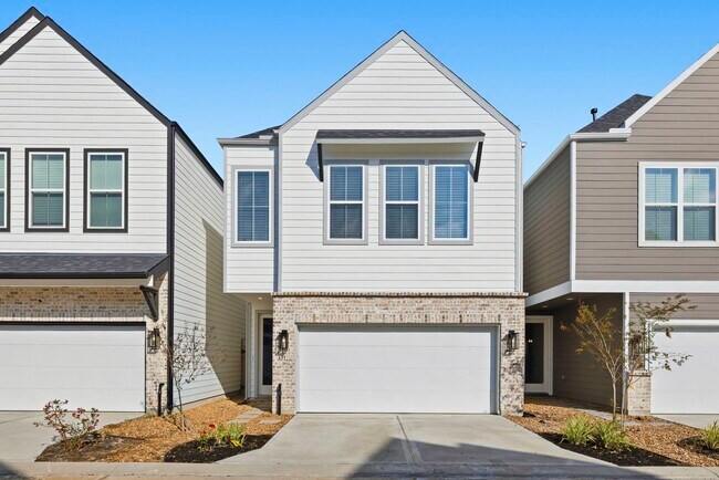 Foto del edificio - 411 Stonework Garden Ln