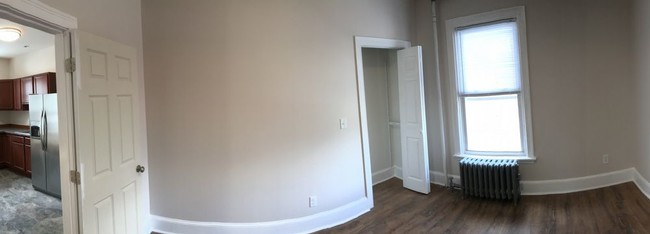 Building Photo - 1066 Forest Ave
