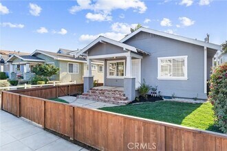 Building Photo - 765 Loma Ave