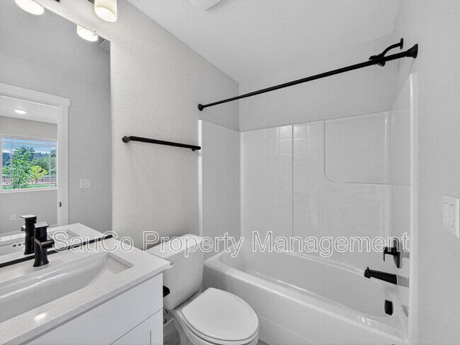 Foto del edificio - 7513 NW Eleanor Ave