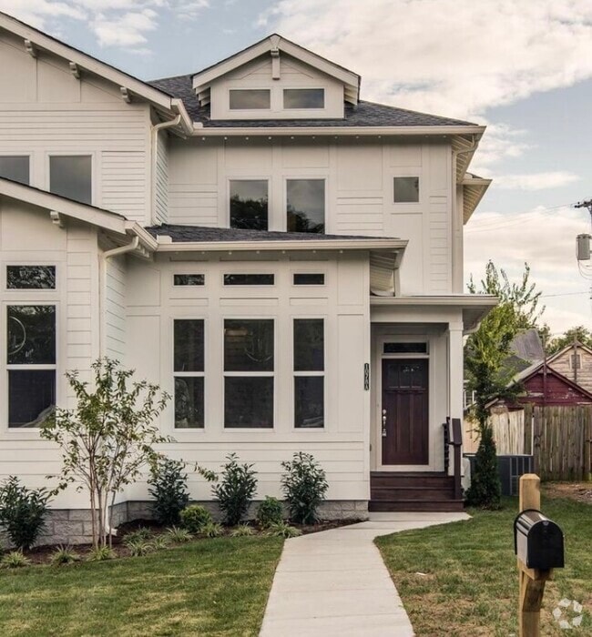 Building Photo - 1078 Zophi St